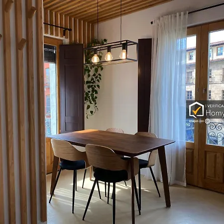 아파트 Homyat Poeta Iglesias 2