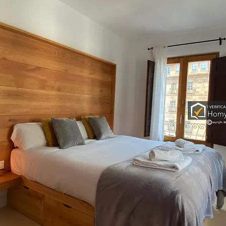 Homyat Poeta Iglesias 2 *